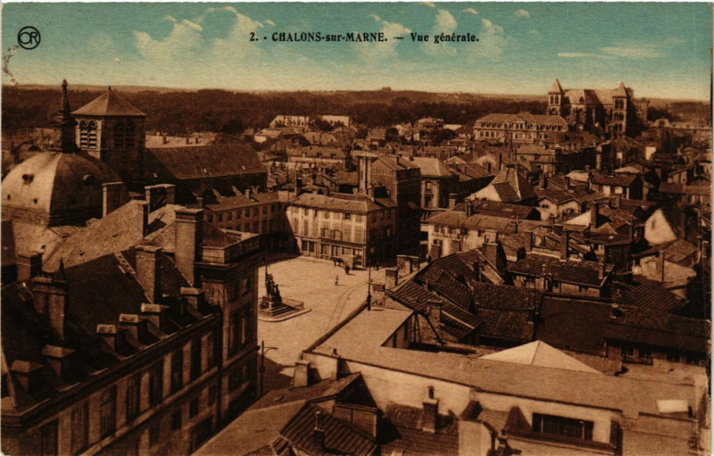 Carte postale ancienne Chalons sur Marne - Vue générale