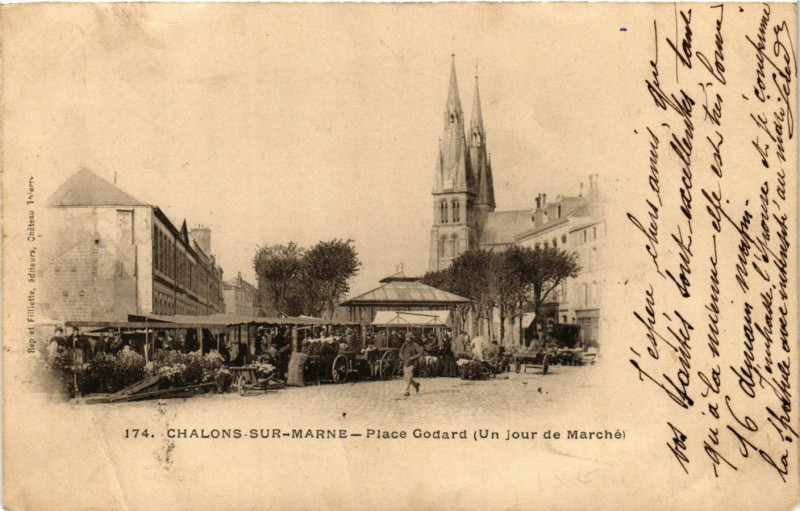 Carte postale ancienne Chalons sur Marne - Place Godard