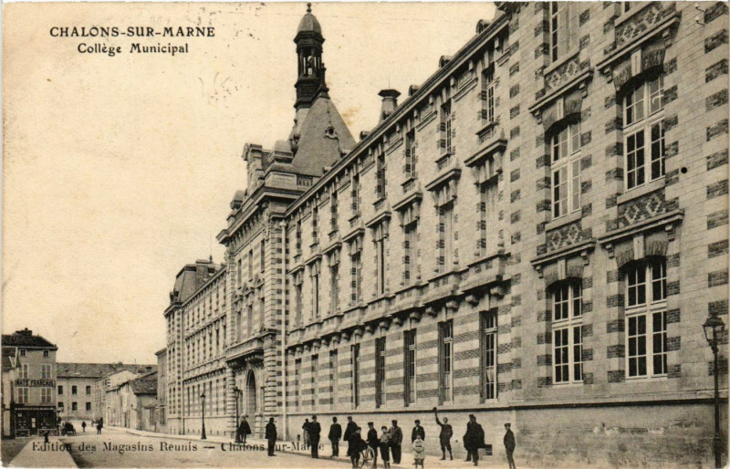 Carte postale ancienne Chalons sur Marne - College Municipal