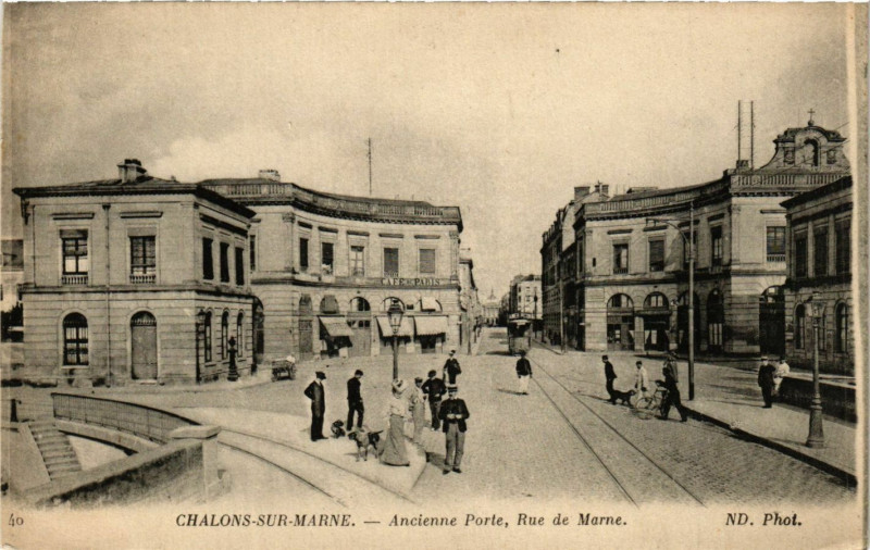 Carte postale ancienne Chalons sur Marne - Ancienne Porte