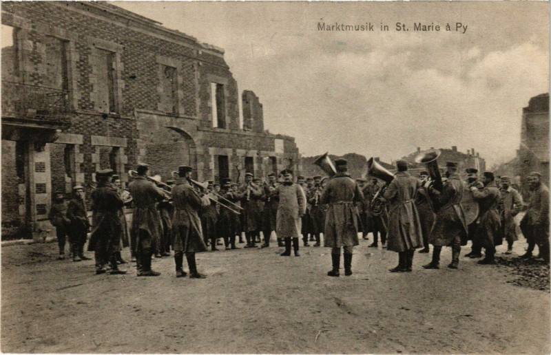 Carte postale ancienne Marktmusik in Saint-Marie a Py