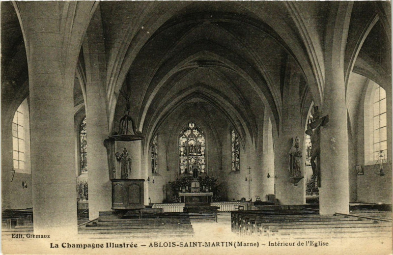 Carte postale ancienne Ablois-Saint-Martin Interieur de l'Eglise