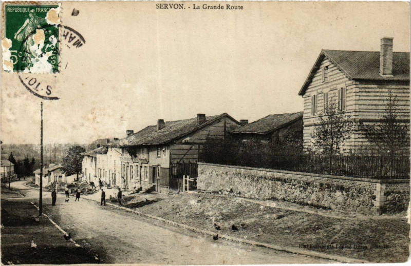 Carte postale ancienne Servon-La Grande Route