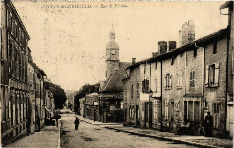 Carte postale ancienne Sainte-Menehould Rue de Floriou à Sainte-Menehould