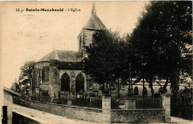 Carte postale ancienne Sainte-Menehould L'Eglise à Sainte-Menehould