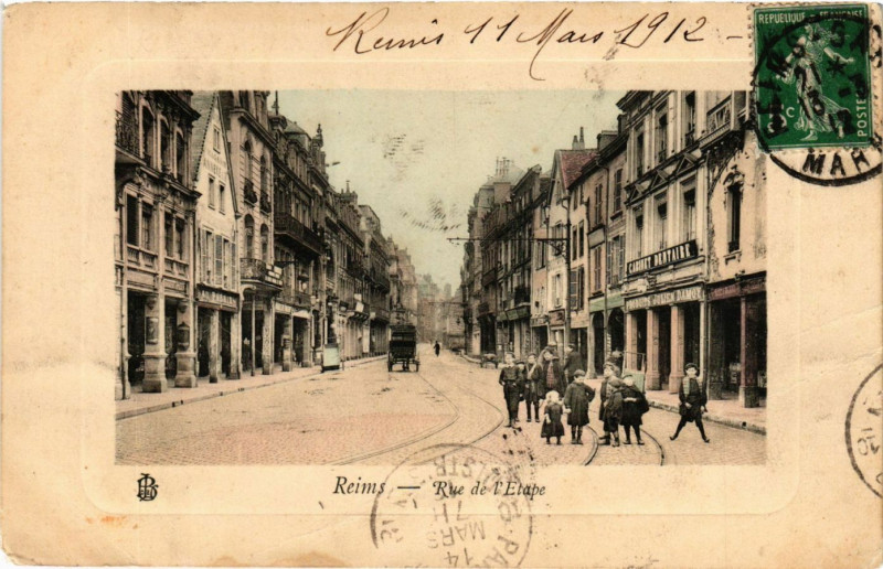 Carte postale ancienne Reims-Rue de l'Etape à Reims