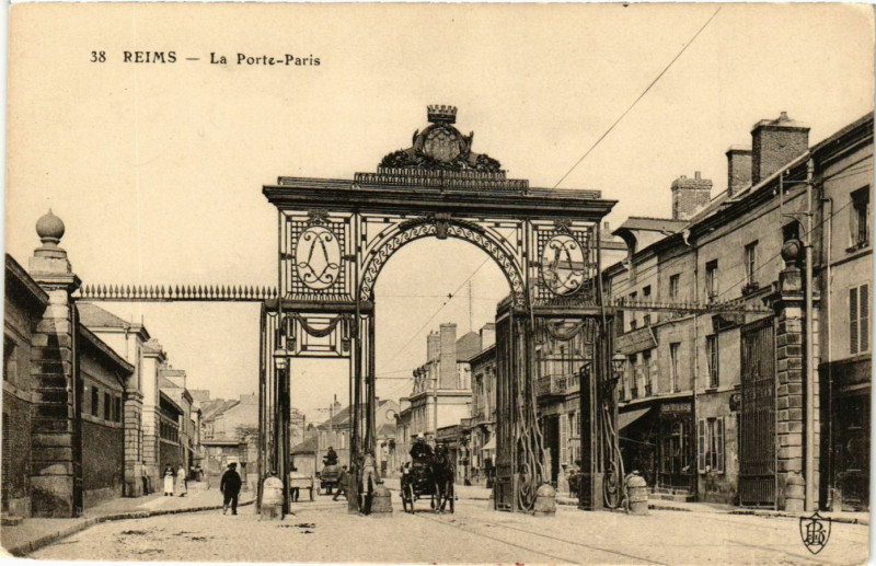 Carte postale ancienne Reims-La Porte-Paris à Reims