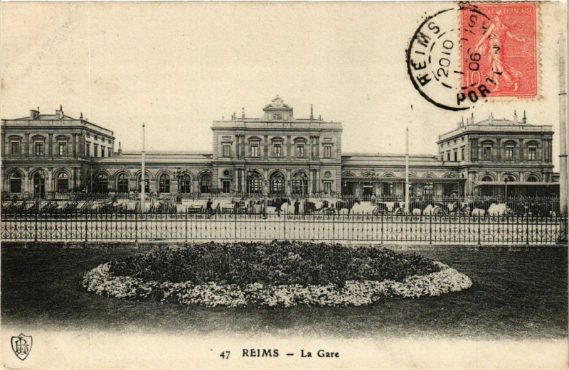 Carte postale ancienne Reims-La Gare à Reims