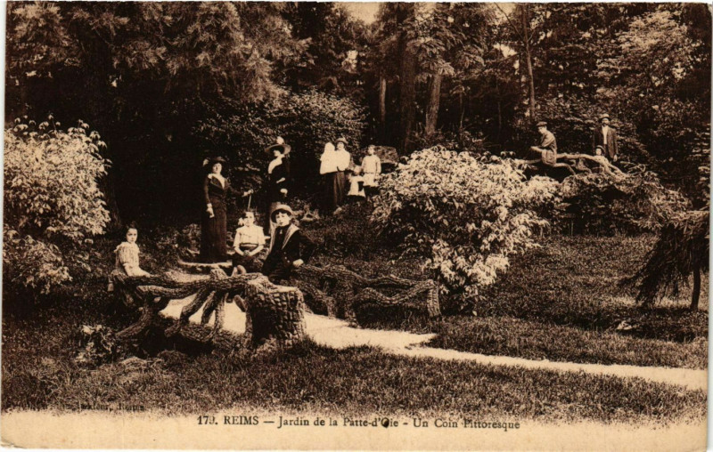 Carte postale ancienne Reims-Jardin de la Patte-d'Oie Un Coin Pittoresque à Reims