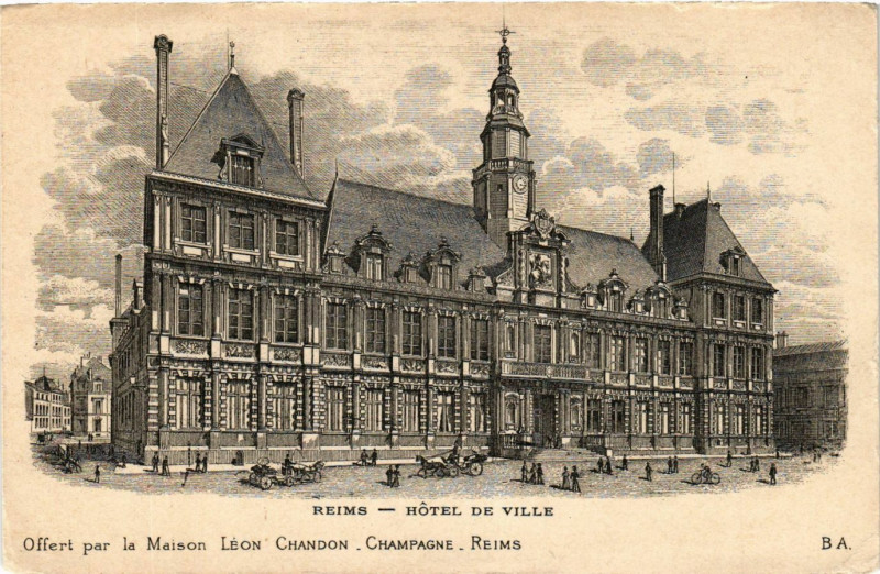 Carte postale ancienne Reims-Hotel de Ville Offert par la Maison Leon Chandon à Reims