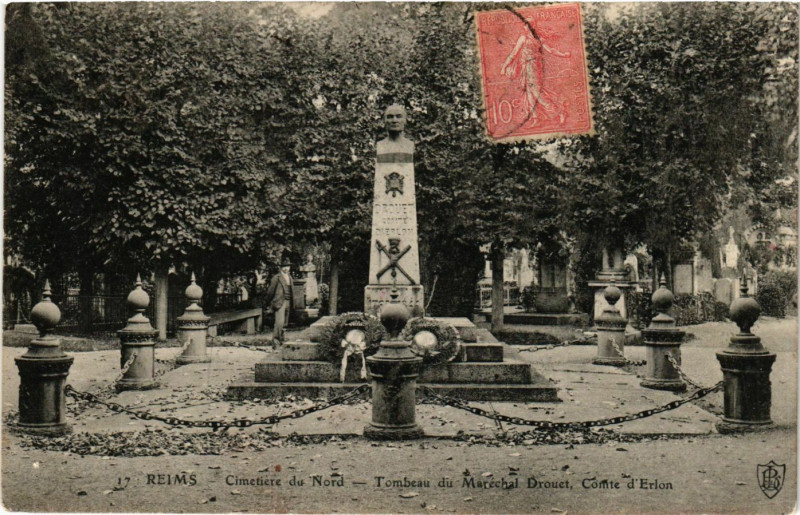Carte postale ancienne Reims-Cimetiere du Nord Tombeau du Marechal Drouet Comte d'Erlon à Reims