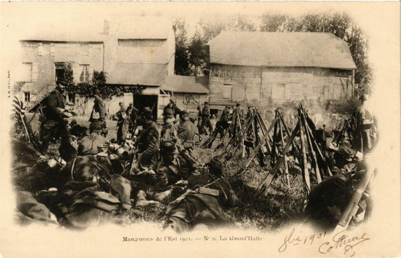 Carte postale ancienne Manoeuvres de l'Est La Grand'Halte
