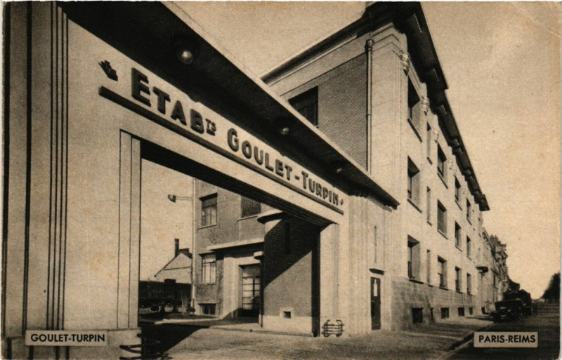Carte postale ancienne Goulet-Turpin le Siege Social