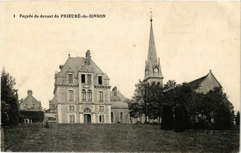 Carte postale ancienne Facade de devant du Prieure de Binson