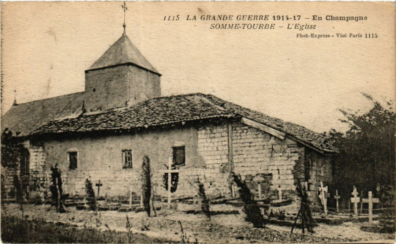 Carte postale ancienne En Champagne Somme-Tourbe. L'Eglise à Somme-Tourbe