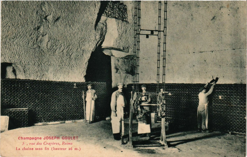 Carte postale ancienne Champagne Joseph Goulet rue des Crayeres. Reims à Reims