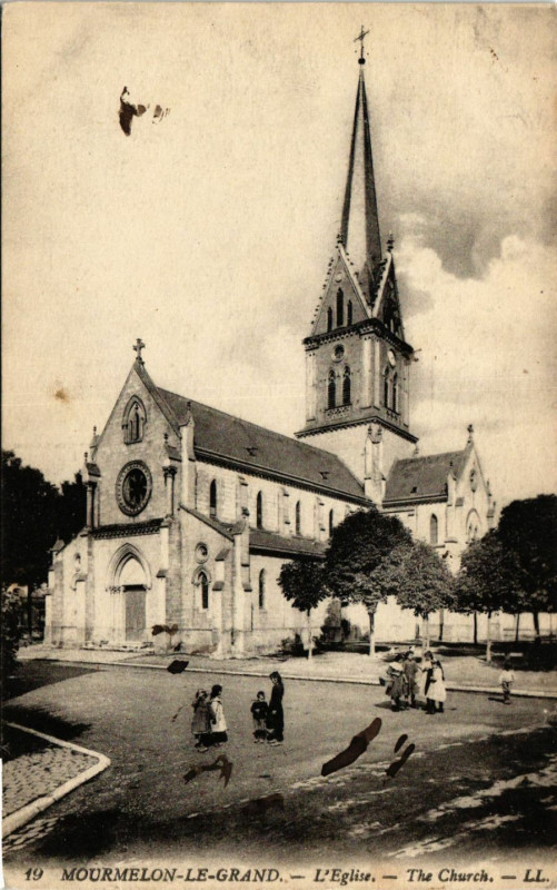 Carte postale ancienne Mourmelon-le-Grand - L'Eglise à Mourmelon-le-Grand