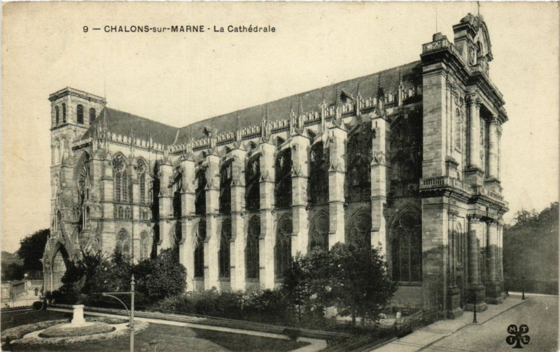 Carte postale ancienne Chalons sur Marne - La Cathédrale