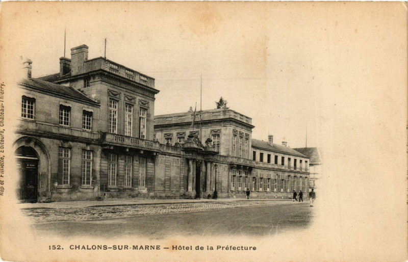 Carte postale ancienne Chalons sur Marne - Hotel de la Prefecture