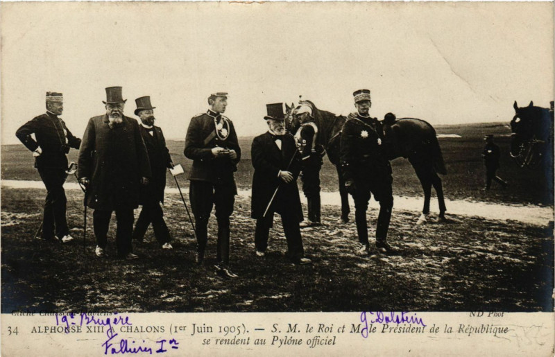 Carte postale ancienne Alphonse Xiii a Chalons