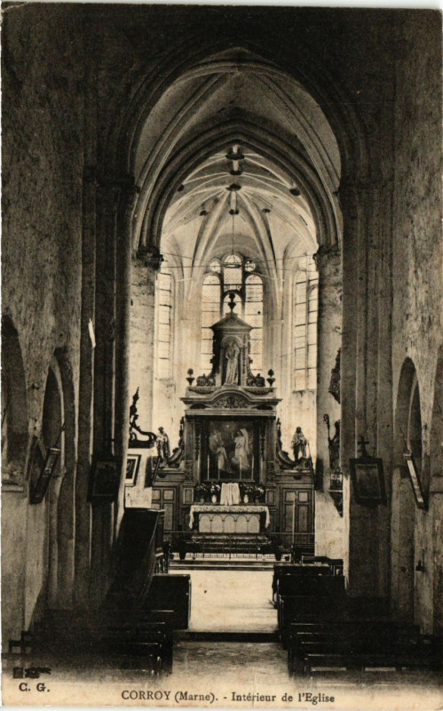 Carte postale ancienne Corroy - Interieur de l'Eglise à Corroy