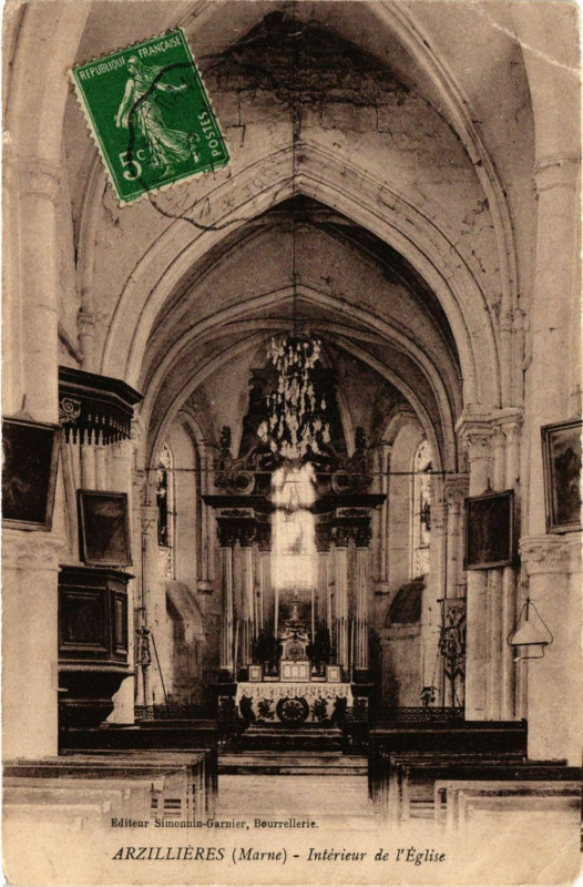 Carte postale ancienne Arzillieres - Interieur de l'Eglise