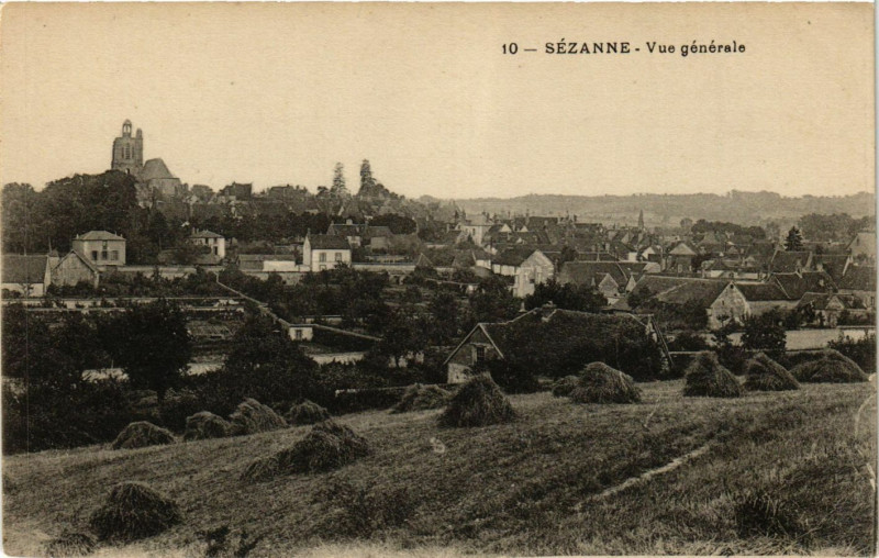 Carte postale ancienne Sezanne-Vue générale à Sézanne