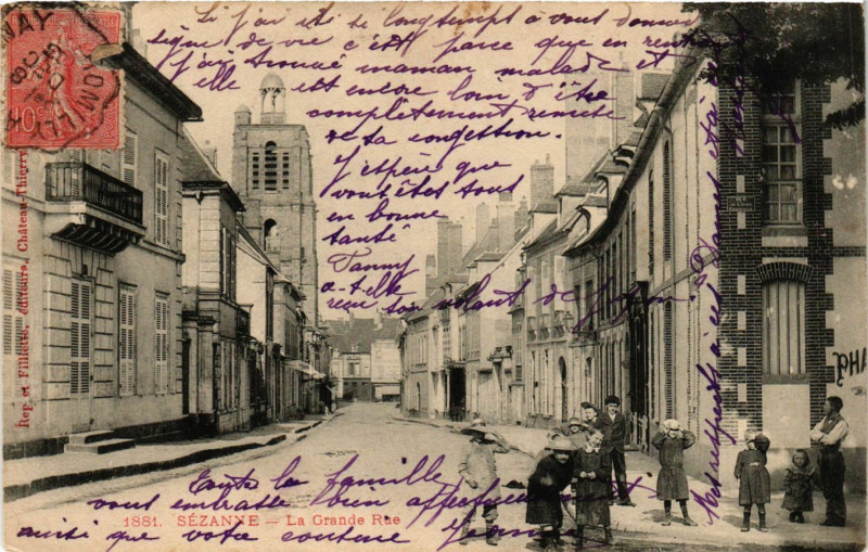 Carte postale ancienne Sezanne-La Grande Rue à Sézanne