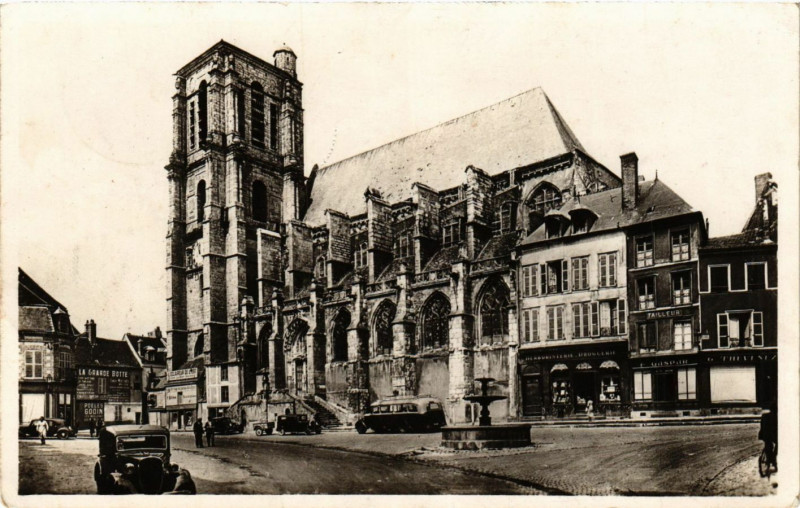 Carte postale ancienne Sezanne-Eglise Saint-Denis à Sézanne