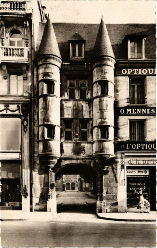 Carte postale ancienne Reims-Porte du Chapitre à Reims