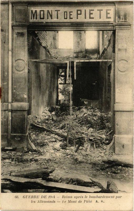 Carte postale ancienne Reims apres le Bombardement par les Allemands à Reims