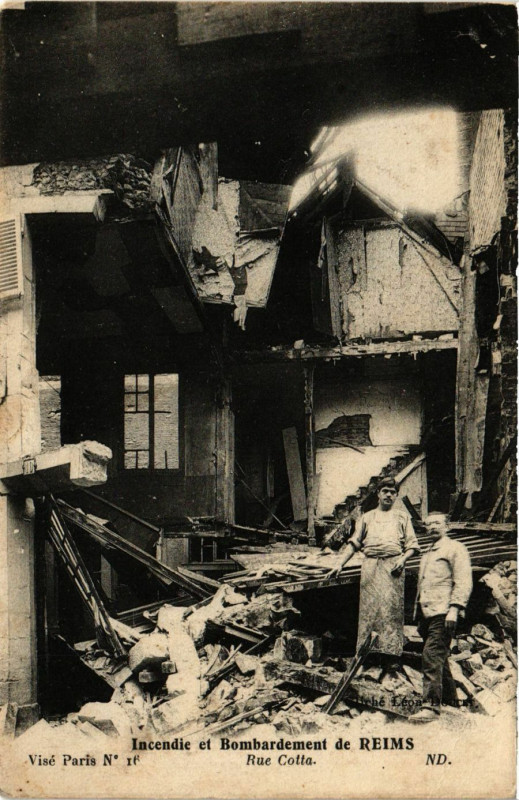 Carte postale ancienne Incendie et Bombardement de Reims Rue Cotta à Reims