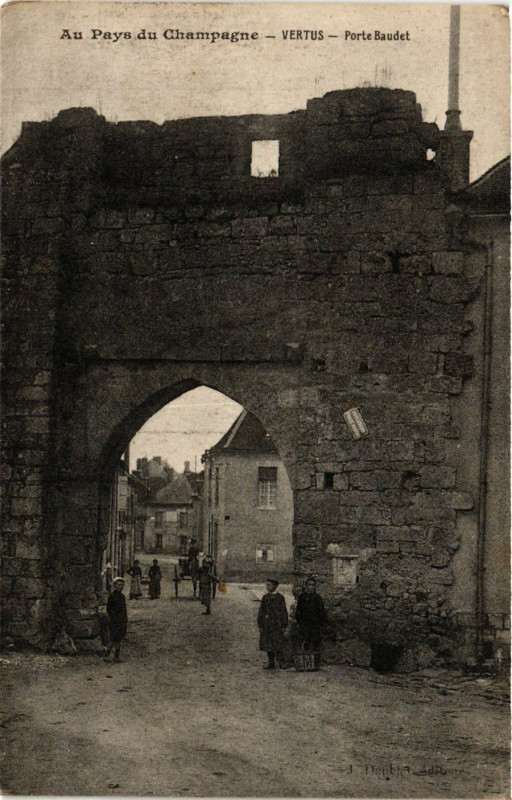 Carte postale ancienne Au Pays du Champagne Vertus Porte Baudet