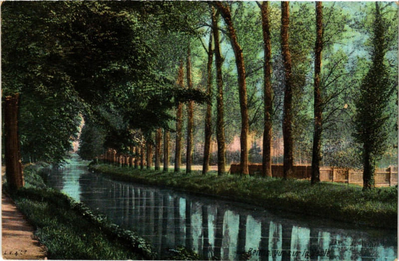 Carte postale ancienne Reims - Vue sur la Vesle à Reims