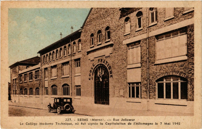 Carte postale ancienne Reims - Rue Jolicoeur à Reims