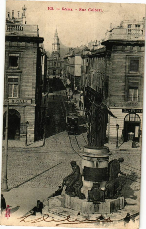 Carte postale ancienne Reims - Rue Colbert à Reims