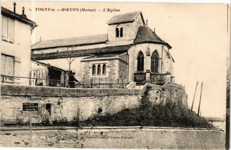 Carte postale ancienne Togny-aux-Boefus (Marne) - L'Eglise