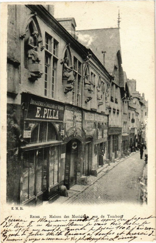 Carte postale ancienne Reims - Maison des Musiciens vue de Tambour à Reims