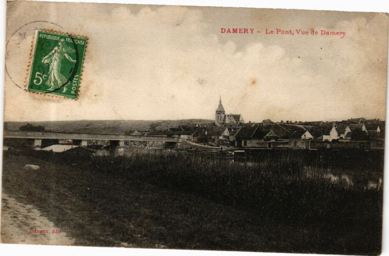 Carte postale ancienne Damery - Le Pont Vue de Damery à Damery