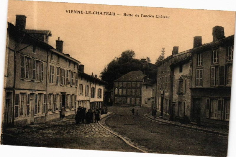 Carte postale ancienne Vienne-le-Chateau - Butte de l'ancien Chateau à Vienne-le-Château