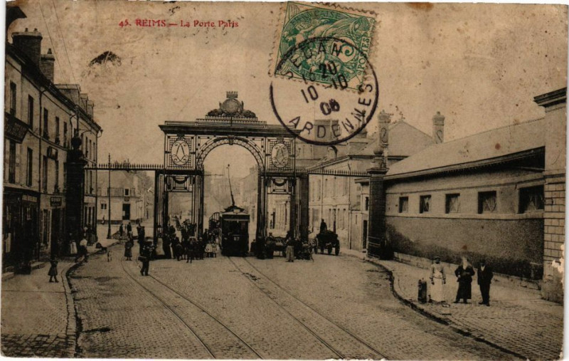 Carte postale ancienne Reims - La Porte Paris à Reims
