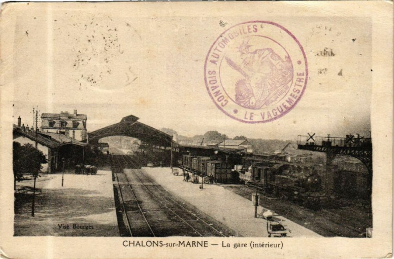 Carte postale ancienne Chalons-sur-Marne - La gare (interieur)