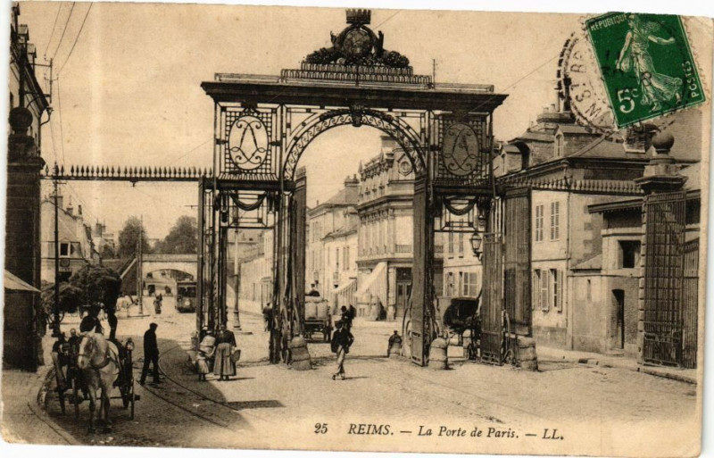Carte postale ancienne Reims - La Porte de Paris à Reims