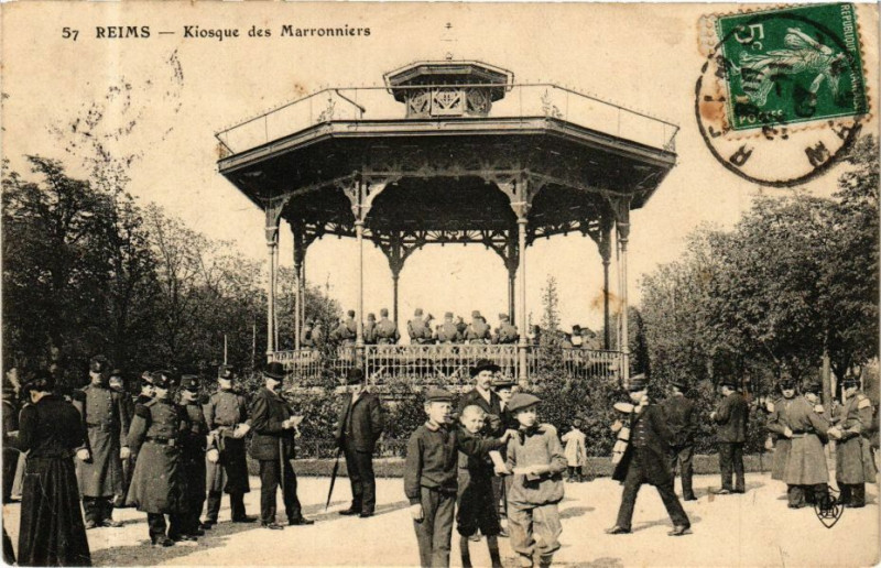 Carte postale ancienne Reims - Kiosque des Marronniers à Reims