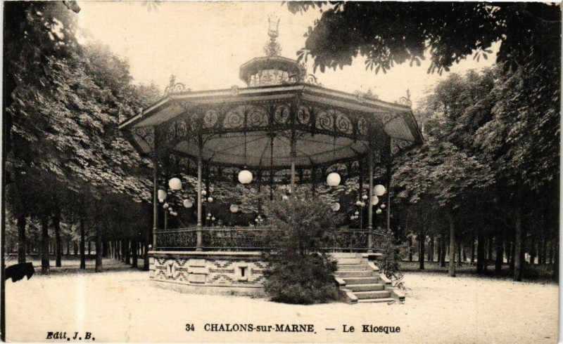 Carte postale ancienne Chalons-sur-Marne - Le Kiosque