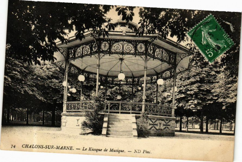 Carte postale ancienne Chalons-sur-Marne - Le Kiosque de Musique