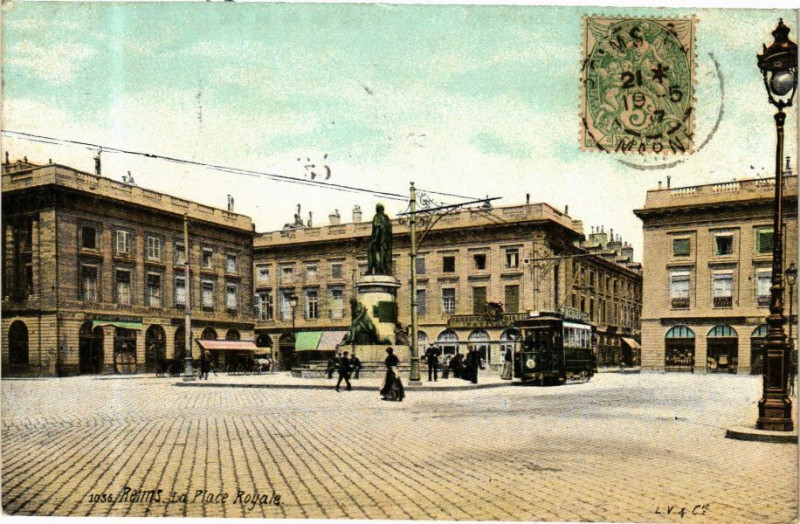 Carte postale ancienne Ed. Aqua 1036 Reims La Place Royale à Reims