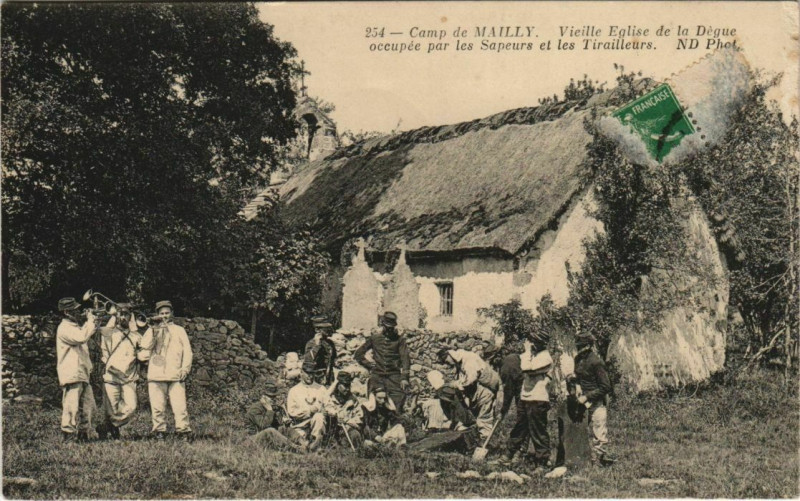 Carte postale ancienne Camp de Mailly Vieille Eglise