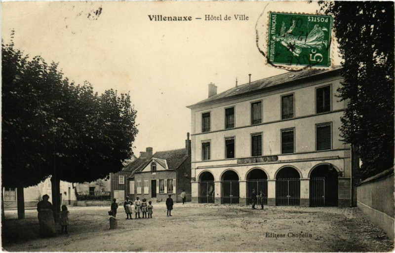 Carte postale ancienne Villenauxe - Hotel de Ville