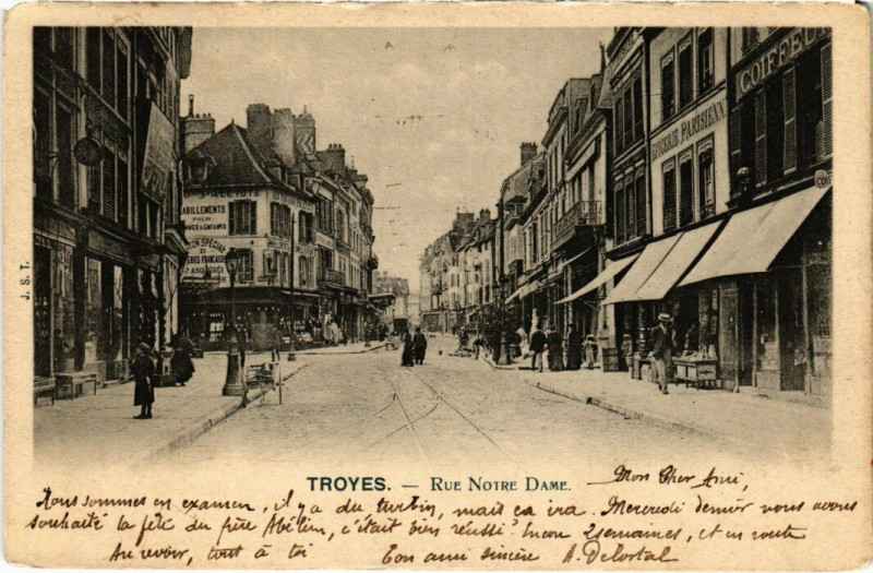 Carte postale ancienne Troyes - Rue Notre-Dame à Troyes
